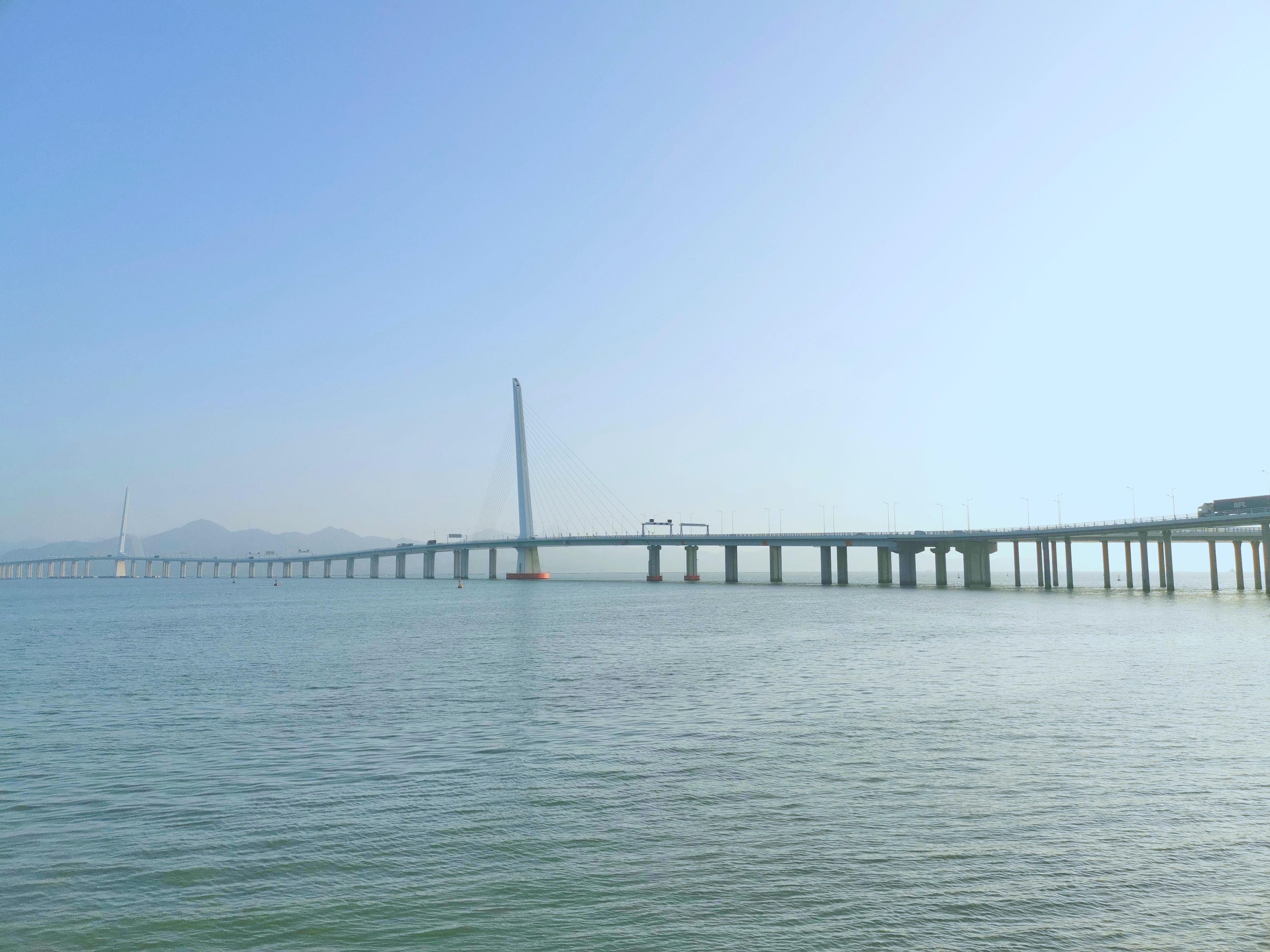 深圳湾公路大桥景